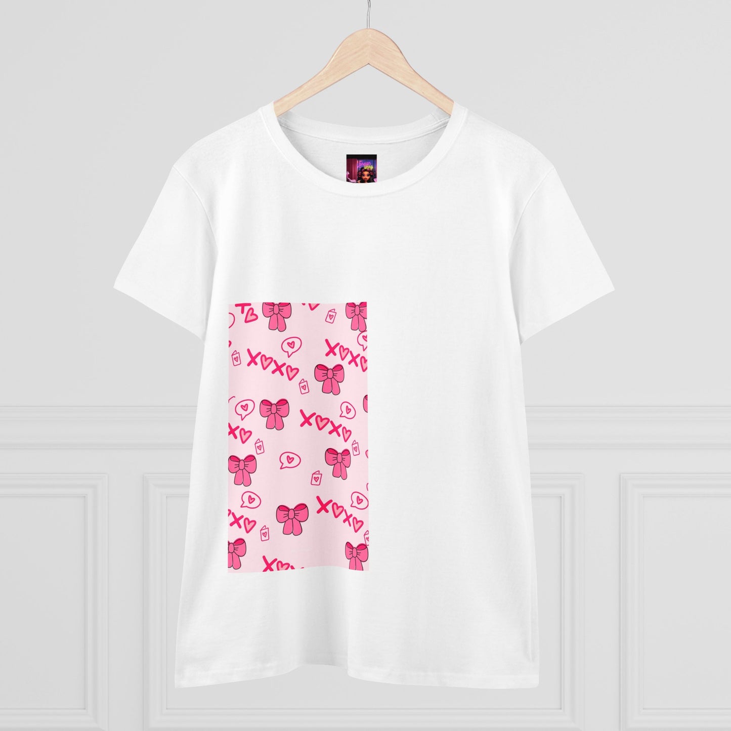 Cute Love-themed Women's Midweight Cotton Tee - Perfect for Valentine's Day & Everyday Wear